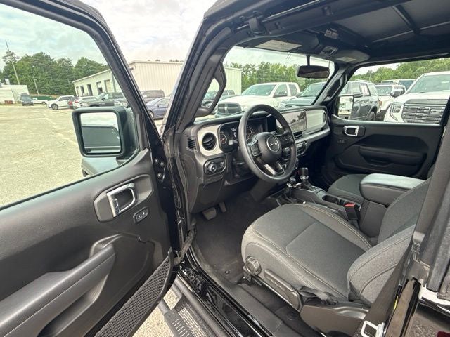 2025 Jeep Wrangler Sport