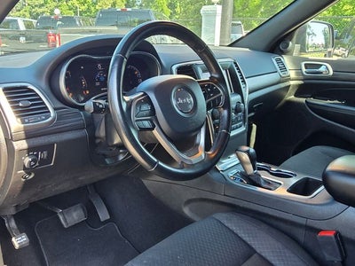 2020 Jeep Grand Cherokee Laredo E