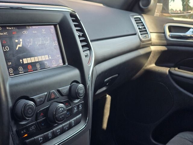 2020 Jeep Grand Cherokee Laredo E