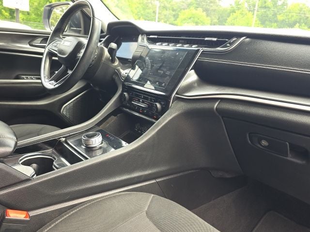 2022 Jeep Grand Cherokee L Laredo