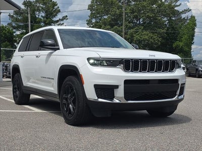 2022 Jeep Grand Cherokee L Laredo