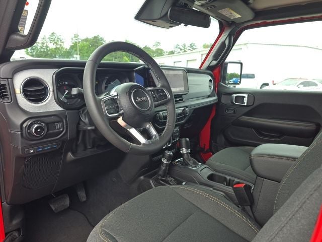2025 Jeep Wrangler Sahara 4xe