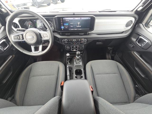 2025 Jeep Wrangler Sahara 4xe