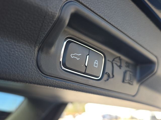 2024 Ford Explorer Base