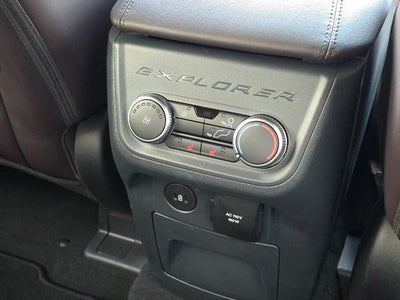 2025 Ford Explorer Platinum