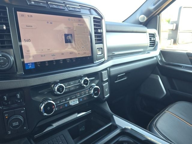 2024 Ford F-350SD Platinum