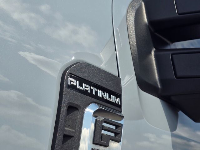 2025 Ford F-350SD Platinum