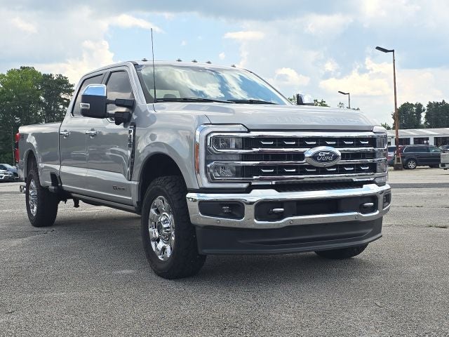 2023 Ford F-350SD Lariat