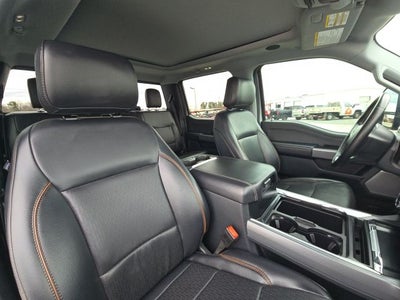 2025 Ford F-450SD Lariat DRW