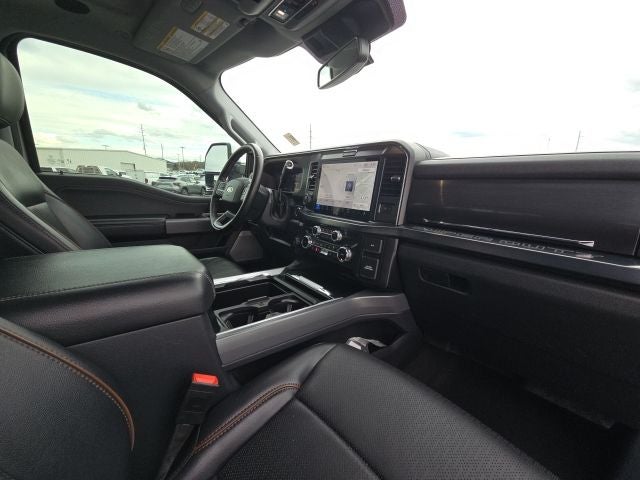 2025 Ford F-450SD Lariat DRW