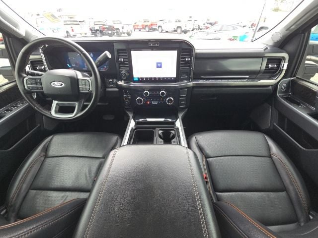 2025 Ford F-450SD Lariat DRW