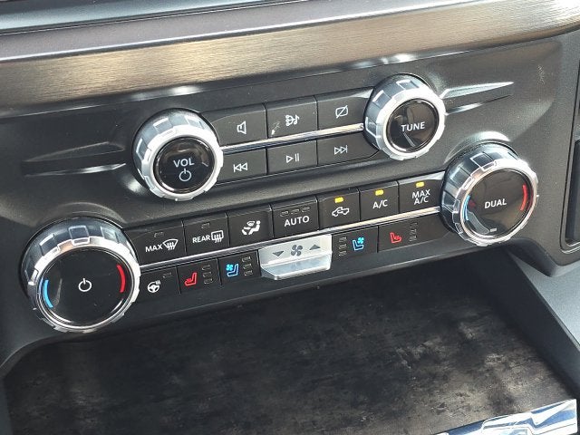 2024 Ford F-450SD Lariat DRW