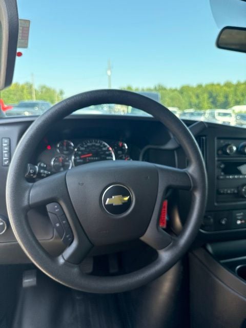 2025 Chevrolet Express 3500 LS Passenger
