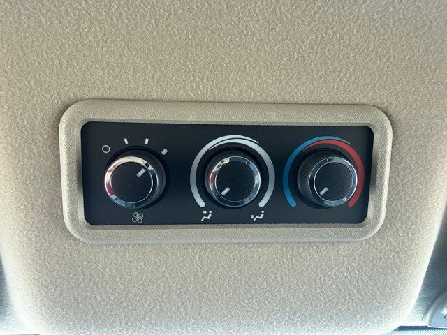 2025 Chevrolet Express 3500 LS Passenger