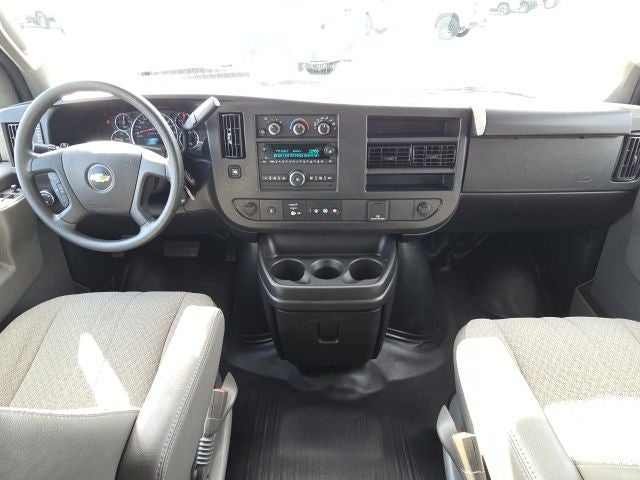 2025 Chevrolet Express 3500 LS Passenger