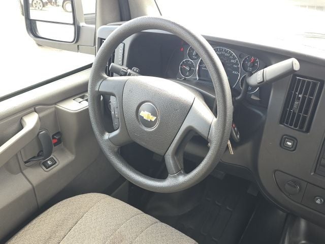 2025 Chevrolet Express 3500 LS Passenger
