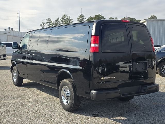 2025 Chevrolet Express 3500 LS Passenger