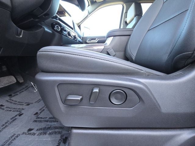 2025 Chevrolet Silverado 3500HD LTZ