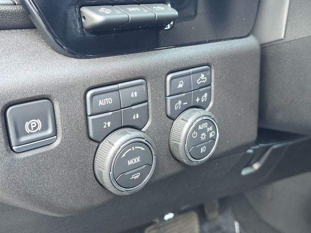 2025 Chevrolet Silverado 3500HD LTZ