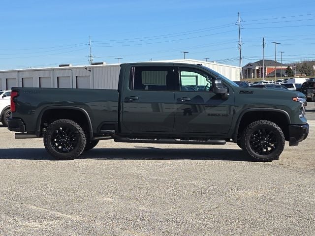 2025 Chevrolet Silverado 3500HD LTZ