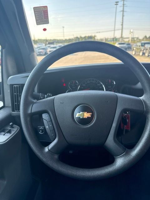 2025 Chevrolet Express 2500 Work Van Cargo