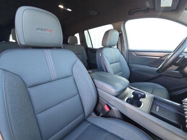 2024 GMC Acadia AT4