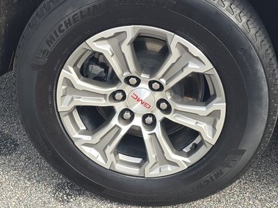 2023 GMC Yukon XL SLE