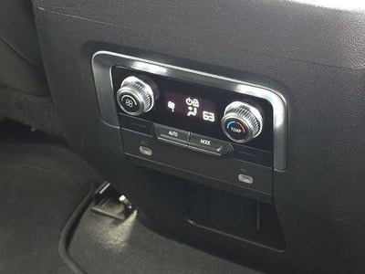 2023 GMC Yukon XL SLE