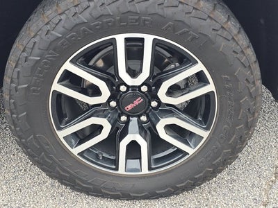 2023 GMC Yukon XL AT4