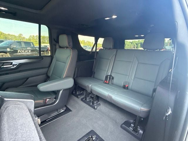 2025 GMC Yukon XL AT4