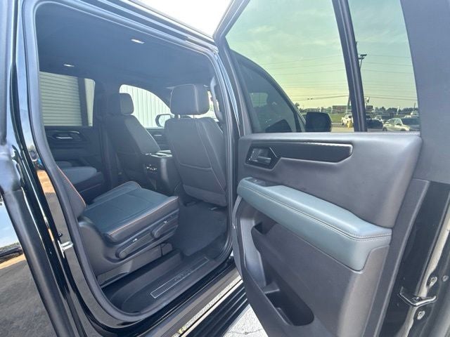 2025 GMC Yukon XL AT4
