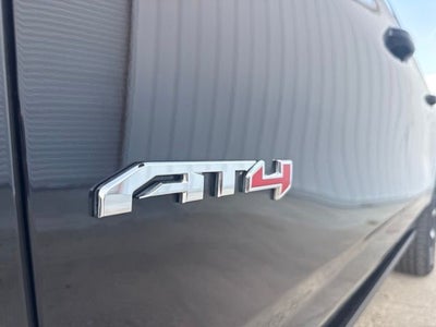 2025 GMC Yukon XL AT4