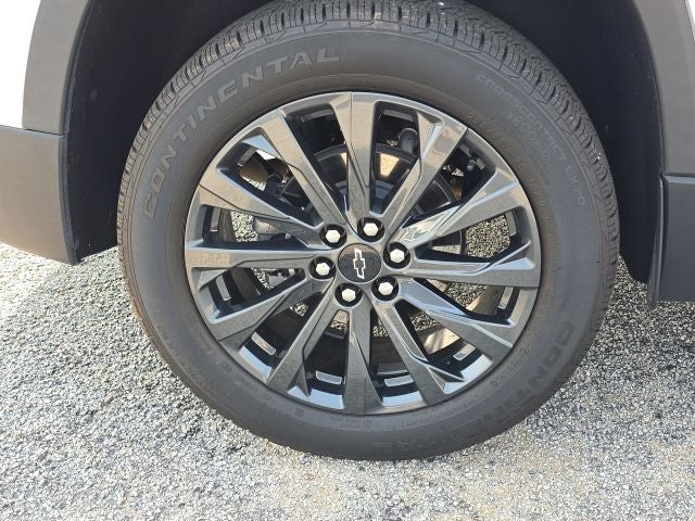 2023 Chevrolet Traverse Base