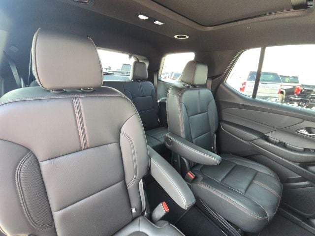 2023 Chevrolet Traverse Base