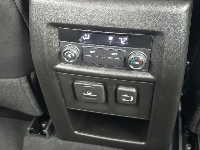 2023 Chevrolet Traverse Base