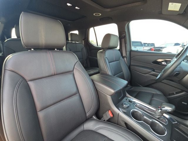 2023 Chevrolet Traverse Base