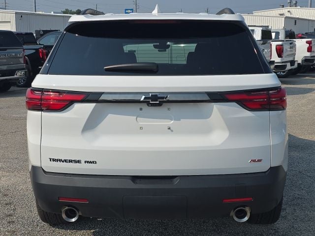 2023 Chevrolet Traverse Base