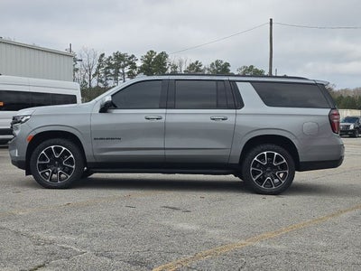 2023 Chevrolet Suburban RST
