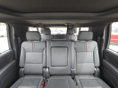 2023 Chevrolet Suburban RST