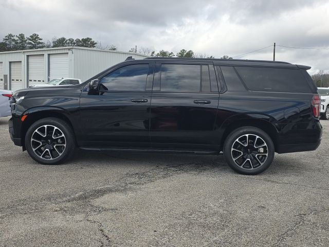 2023 Chevrolet Suburban RST