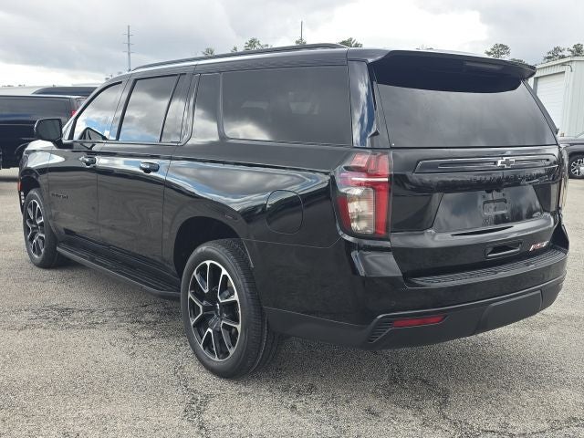 2023 Chevrolet Suburban RST