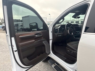 2024 GMC Sierra 2500HD Denali