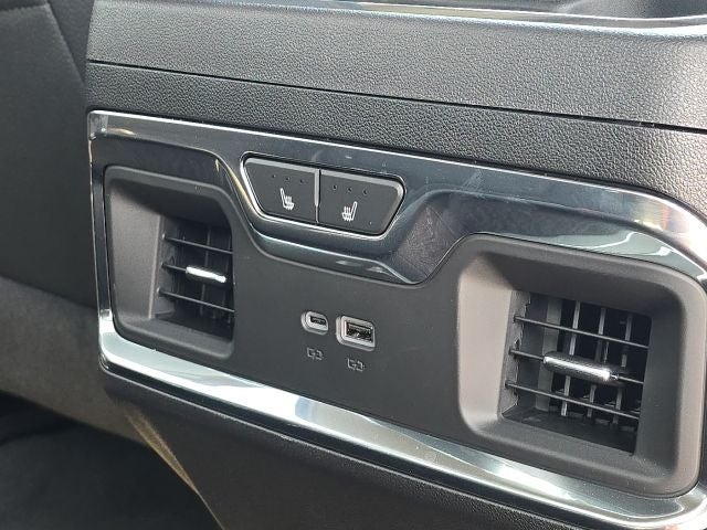 2025 GMC Sierra 2500HD Denali