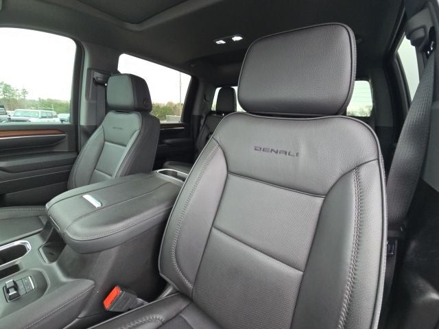 2025 GMC Sierra 2500HD Denali