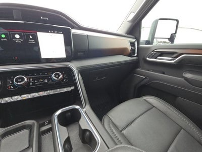 2025 GMC Sierra 2500HD Denali