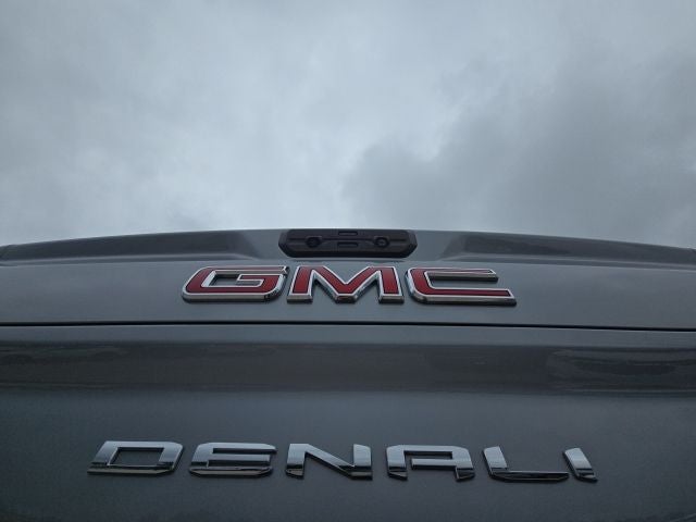 2025 GMC Sierra 2500HD Denali