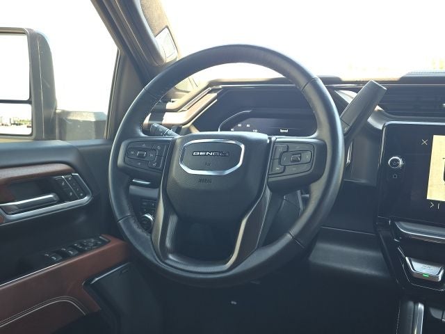 2025 GMC Sierra 2500HD Denali Ultimate