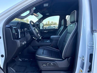 2025 GMC Sierra 2500HD AT4X