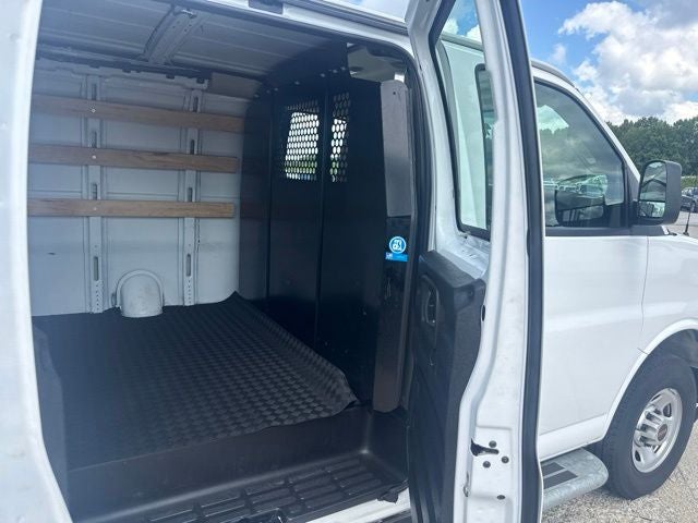 2025 GMC Savana 2500 Work Van