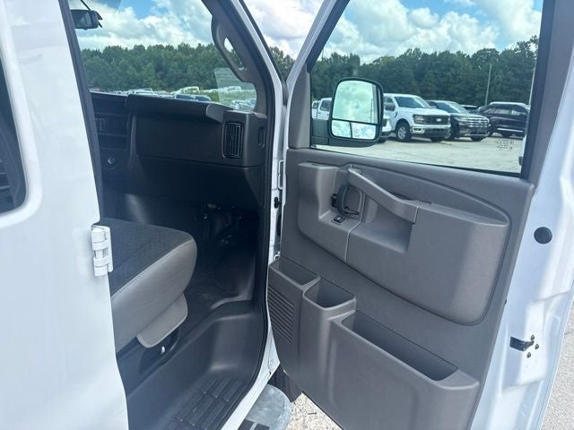 2025 GMC Savana 2500 Work Van